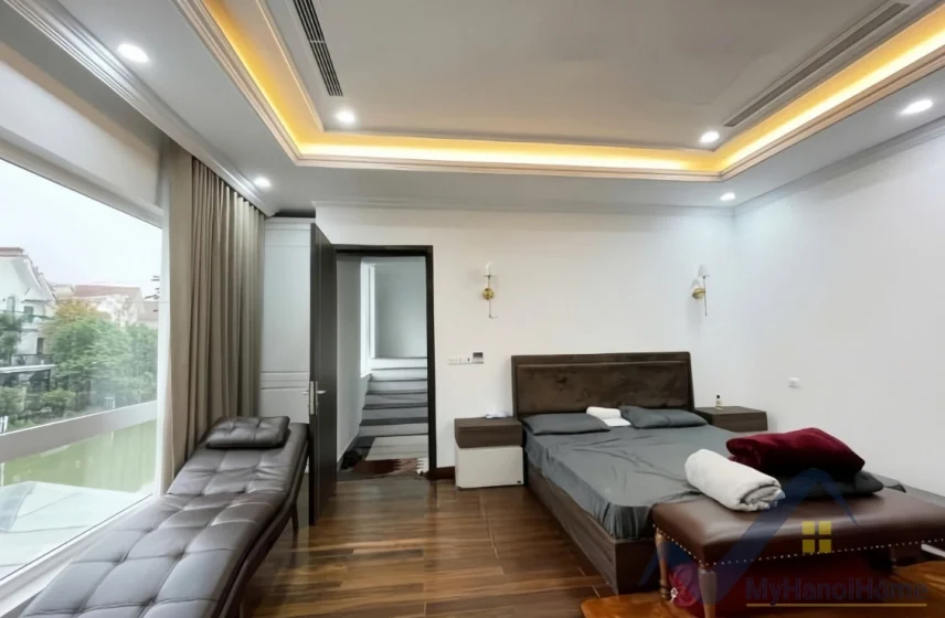 Xem ảnh 9: Ảnh 9: Biệt thự đơn lập cho thuê Vinhomes Riverside 4PN, có thang máy