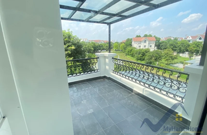 Xem ảnh 10: Ảnh 10: Biệt thự đơn lập cho thuê Vinhomes Riverside 4PN, có thang máy