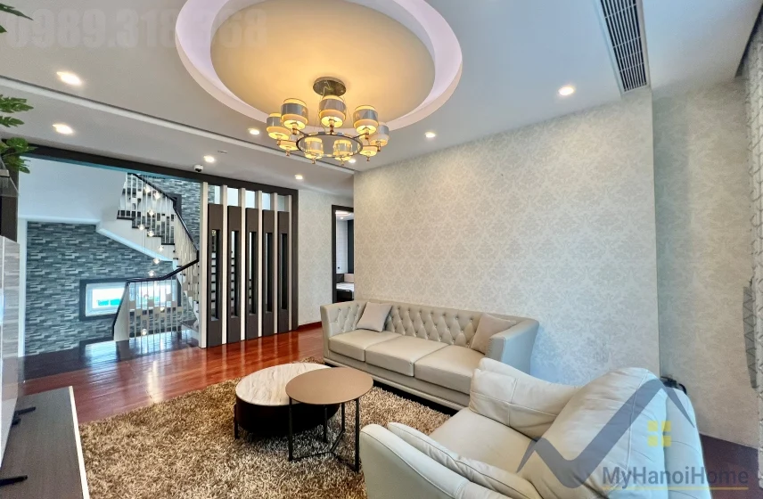 Xem ảnh 3: Ảnh 3: Biệt thự đơn lập cho thuê Vinhomes Riverside 4PN trang bị đủ đồ