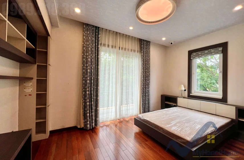 Xem ảnh 12: Ảnh 12: Biệt thự đơn lập cho thuê Vinhomes Riverside 4PN trang bị đủ đồ