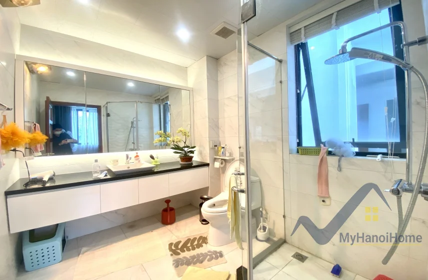 Xem ảnh 10: Ảnh 10: Biệt thự đơn lập cho thuê Vinhomes Riverside full nội thất