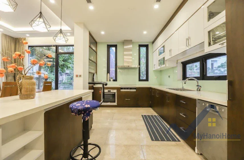Xem ảnh 24: Ảnh 24: Biệt thự đơn lập cho thuê Vinhomes Riverside full nội thất