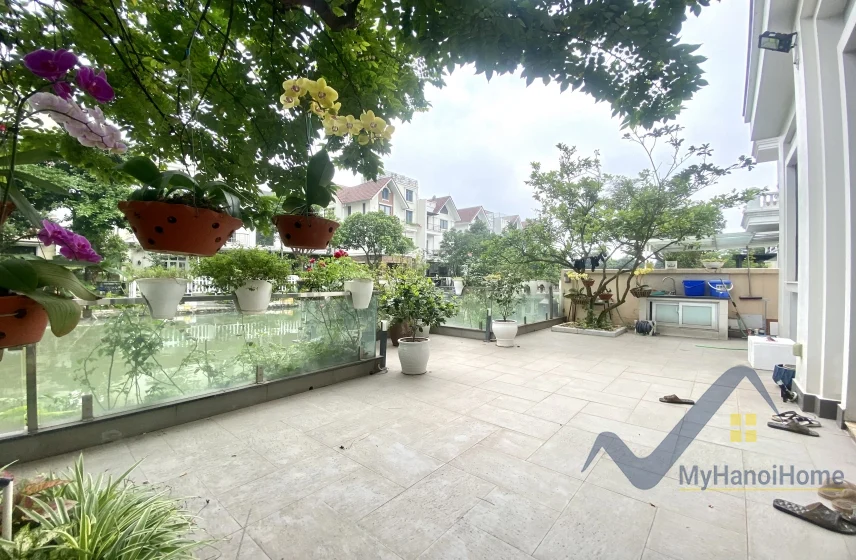 Xem ảnh 25: Ảnh 25: Biệt thự đơn lập cho thuê Vinhomes Riverside full nội thất