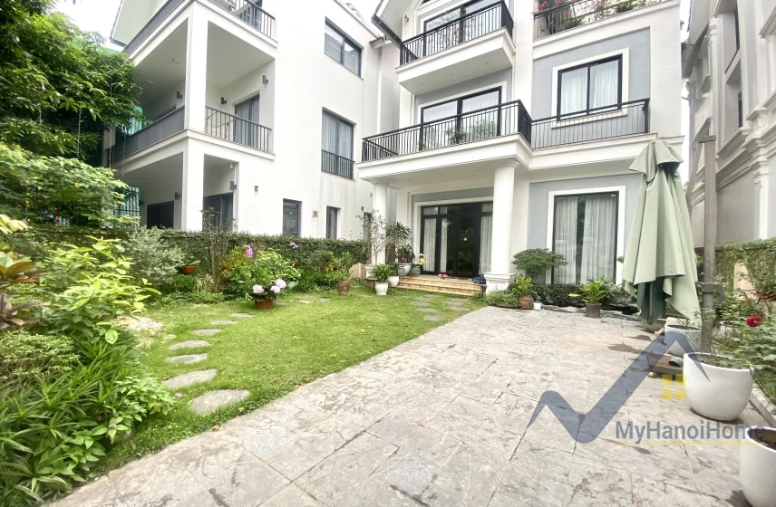 Xem ảnh 26: Ảnh 26: Biệt thự đơn lập cho thuê Vinhomes Riverside full nội thất