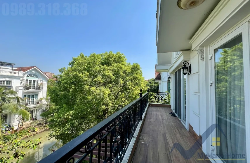 Xem ảnh 16: Ảnh 16: Biệt thự đơn lập cho thuê Vinhomes Riverside, thang máy, vườn rộng