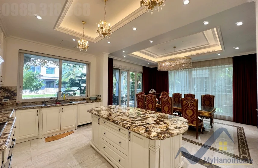 Xem ảnh 24: Ảnh 24: Biệt thự đơn lập cho thuê Vinhomes Riverside, thang máy, vườn rộng