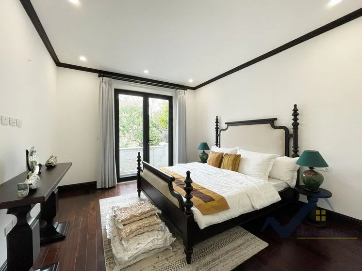 Xem ảnh 4: Ảnh 4: Biệt thự đơn lập Hoa Phượng Vinhomes Riverside Long Biên full đồ