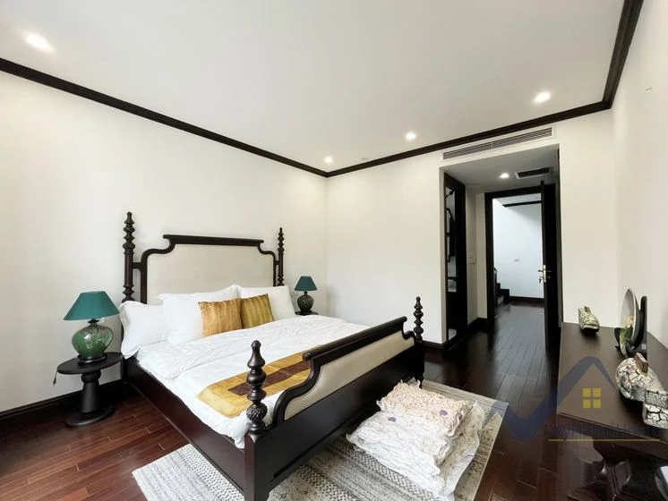 Xem ảnh 5: Ảnh 5: Biệt thự đơn lập Hoa Phượng Vinhomes Riverside Long Biên full đồ