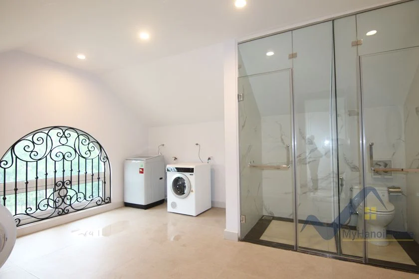 Xem ảnh 20: Ảnh 20: Biệt thự đơn lập rất rộng Vinhomes Riverside cho thuê mới