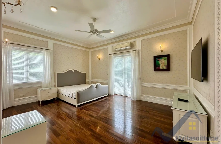 Xem ảnh 14: Ảnh 14: Biệt thự đơn lập siêu rộng Vinhomes Riverside cho thuê