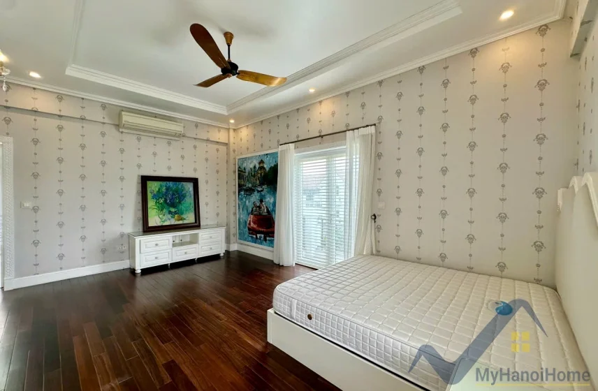 Xem ảnh 20: Ảnh 20: Biệt thự đơn lập siêu rộng Vinhomes Riverside cho thuê