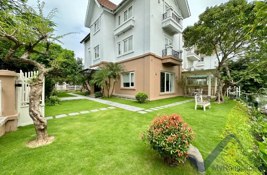 Xem ảnh 24: Ảnh 24: Biệt thự đơn lập siêu rộng Vinhomes Riverside cho thuê