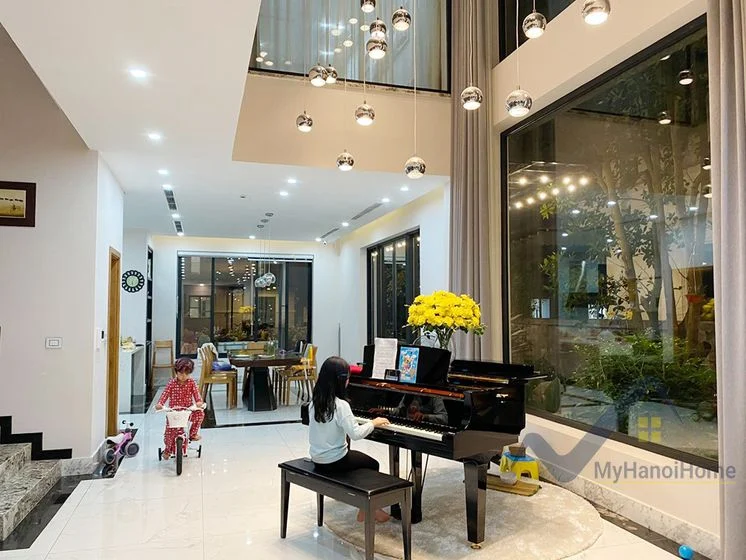 Xem ảnh 5: Ảnh 5: Biệt thự đơn lập Vinhomes Riverside cần bán, đã hoàn thiện nội thất