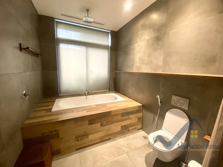 Xem ảnh 16: Ảnh 16: Biệt thự đơn lập Vinhomes Riverside cho thuê có bể bơi