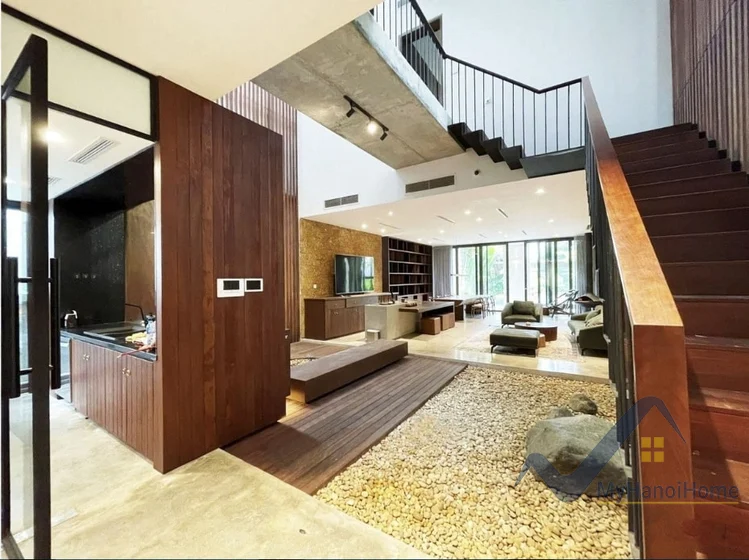 Xem ảnh 23: Ảnh 23: Biệt thự đơn lập Vinhomes Riverside cho thuê có bể bơi