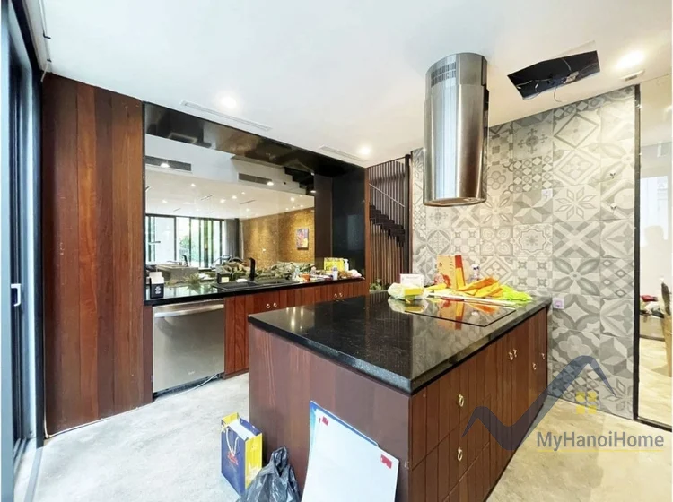Xem ảnh 25: Ảnh 25: Biệt thự đơn lập Vinhomes Riverside cho thuê có bể bơi