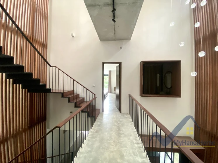 Xem ảnh 28: Ảnh 28: Biệt thự đơn lập Vinhomes Riverside cho thuê có bể bơi