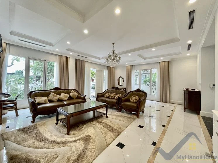 Xem ảnh 3: Ảnh 3: Biệt thự đơn lập Vinhomes Riverside cho thuê có hầm rộng