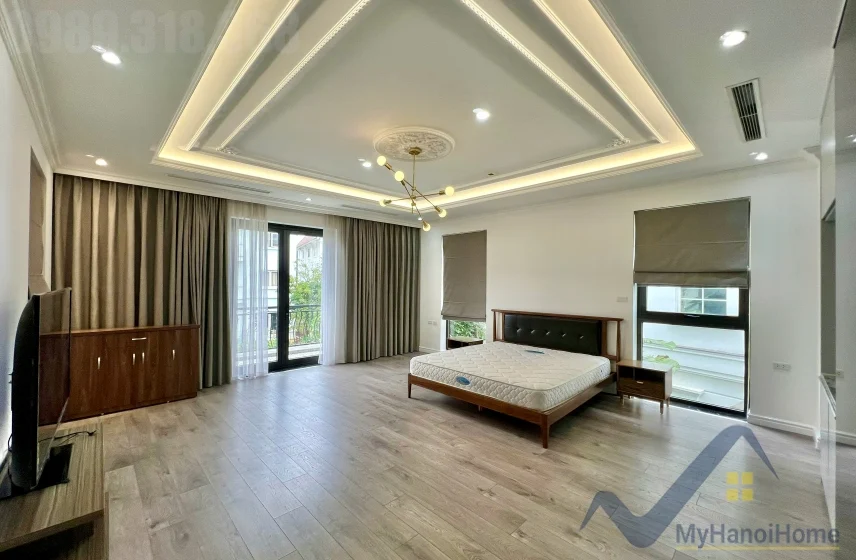 Xem ảnh 7: Ảnh 7: Biệt thự đơn lập Vinhomes Riverside cho thuê có thang máy
