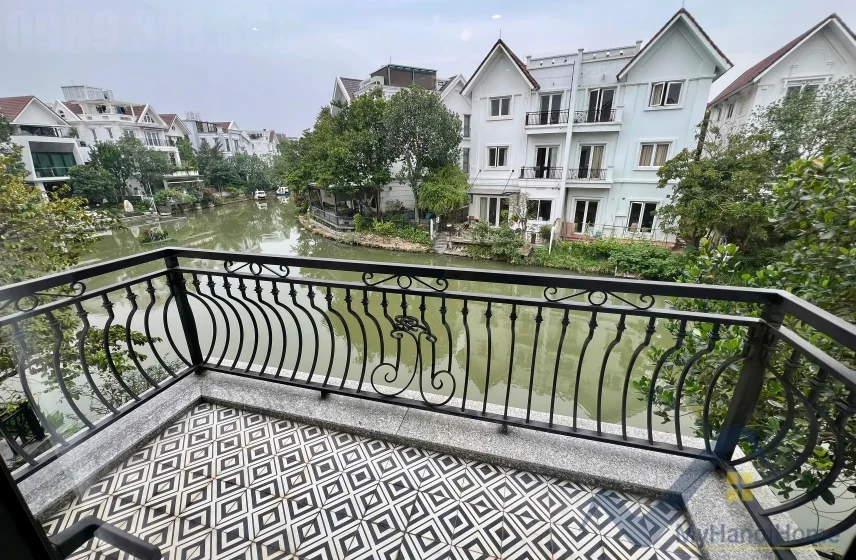 Xem ảnh 9: Ảnh 9: Biệt thự đơn lập Vinhomes Riverside cho thuê có thang máy