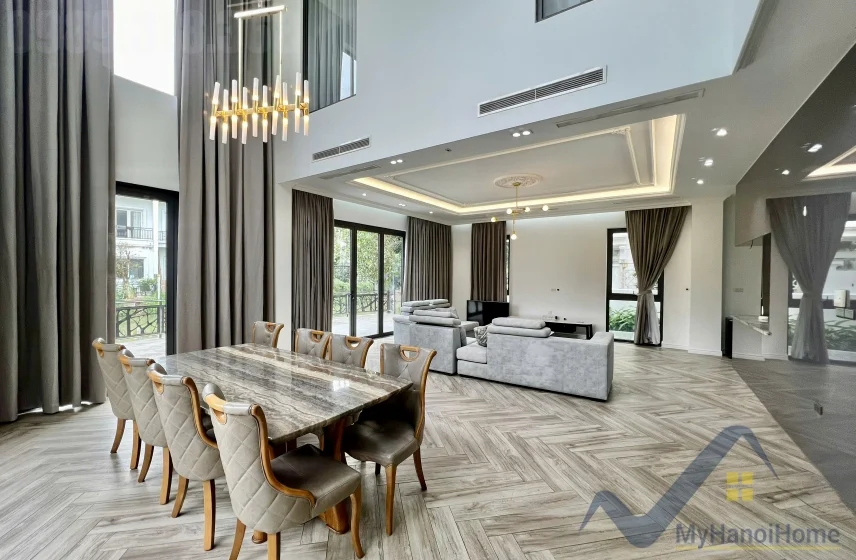 Xem ảnh 13: Ảnh 13: Biệt thự đơn lập Vinhomes Riverside cho thuê có thang máy