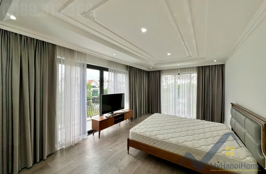 Xem ảnh 14: Ảnh 14: Biệt thự đơn lập Vinhomes Riverside cho thuê có thang máy