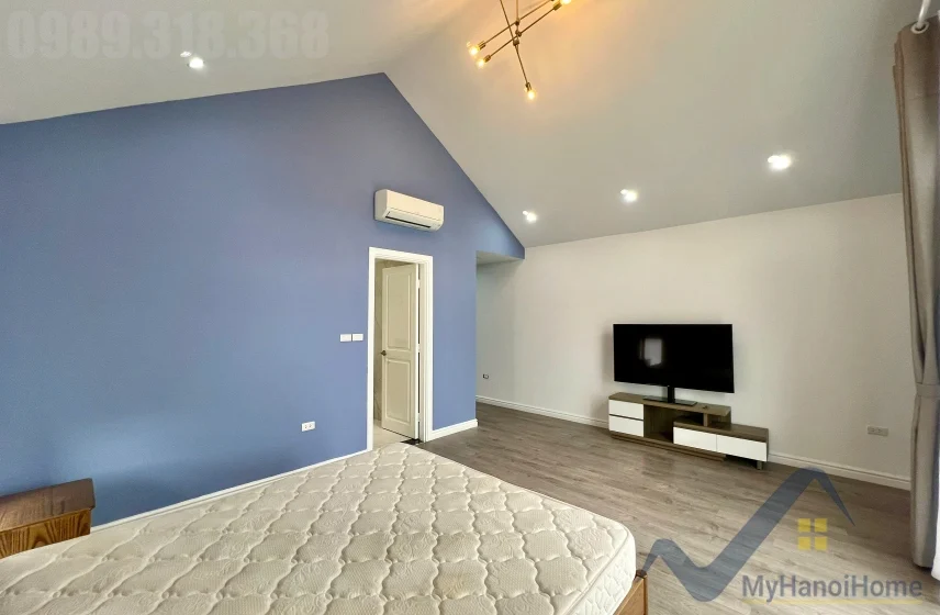 Xem ảnh 19: Ảnh 19: Biệt thự đơn lập Vinhomes Riverside cho thuê có thang máy