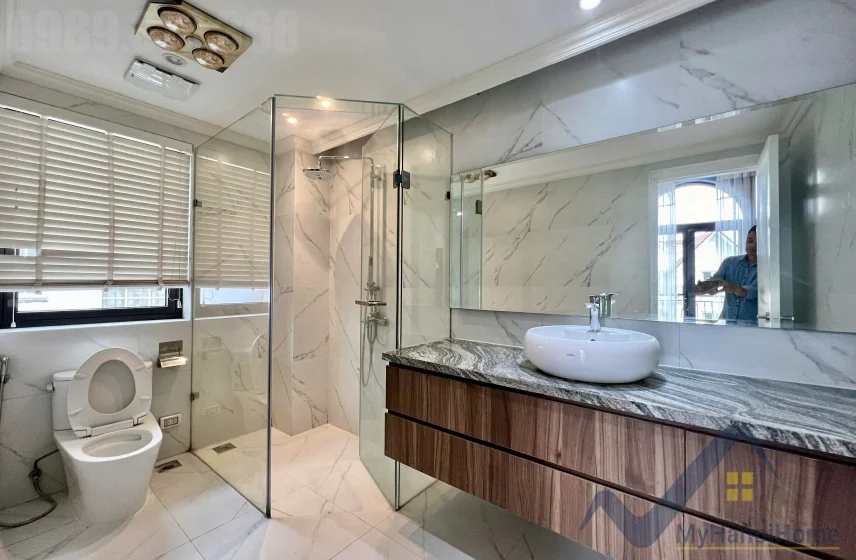 Xem ảnh 20: Ảnh 20: Biệt thự đơn lập Vinhomes Riverside cho thuê có thang máy