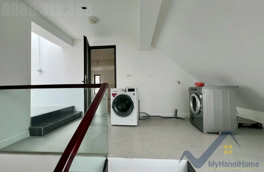 Xem ảnh 22: Ảnh 22: Biệt thự đơn lập Vinhomes Riverside cho thuê có thang máy