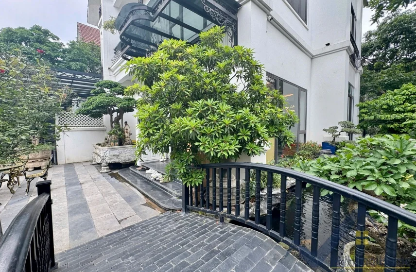 Xem ảnh 4: Ảnh 4: Biệt thự đơn lập Vinhomes Riverside cho thuê, đủ nội thất, gần BIS