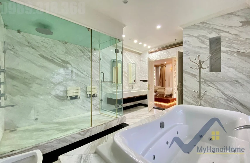 Xem ảnh 8: Ảnh 8: Biệt thự đơn lập Vinhomes Riverside cho thuê sân vườn rộng