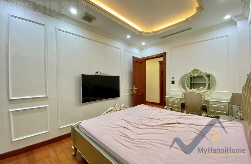 Xem ảnh 14: Ảnh 14: Biệt thự đơn lập Vinhomes Riverside cho thuê sân vườn rộng