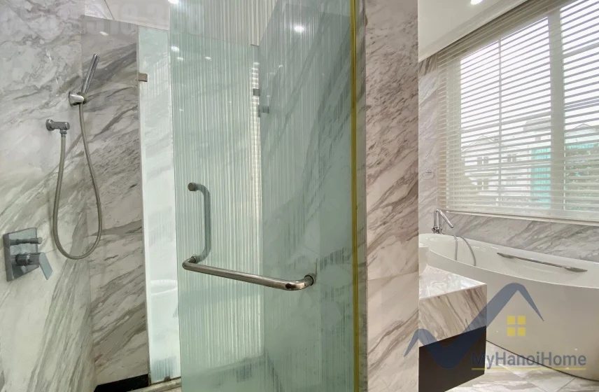 Xem ảnh 16: Ảnh 16: Biệt thự đơn lập Vinhomes Riverside cho thuê sân vườn rộng
