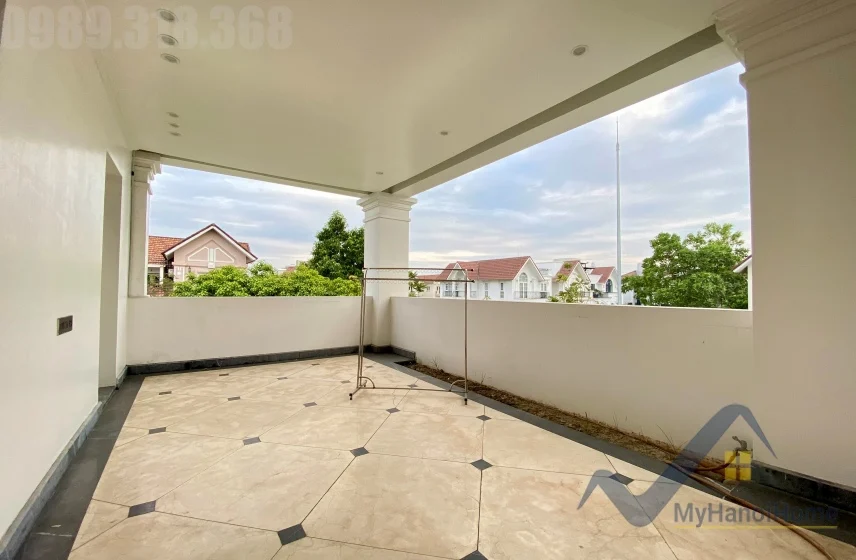 Xem ảnh 18: Ảnh 18: Biệt thự đơn lập Vinhomes Riverside cho thuê sân vườn rộng