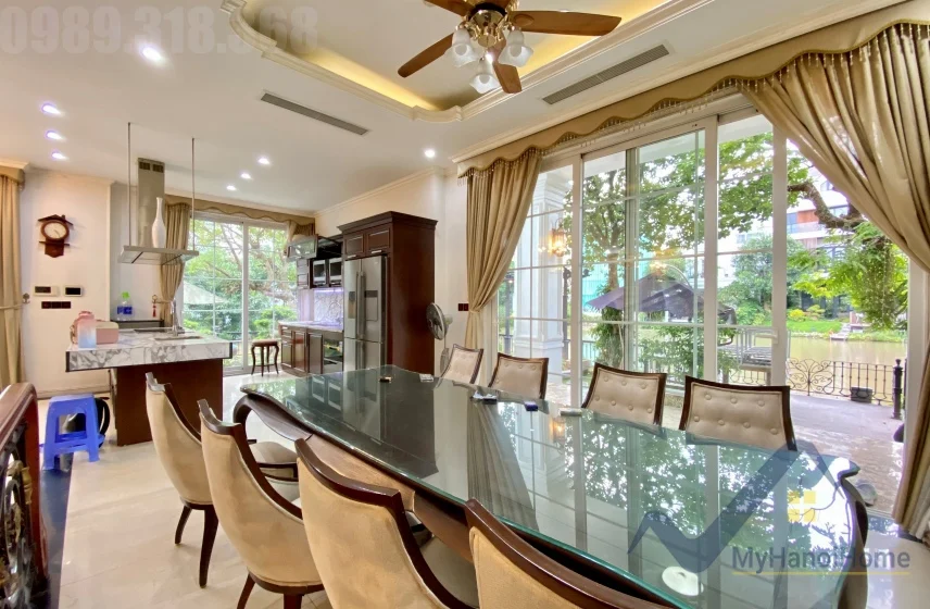 Xem ảnh 20: Ảnh 20: Biệt thự đơn lập Vinhomes Riverside cho thuê sân vườn rộng