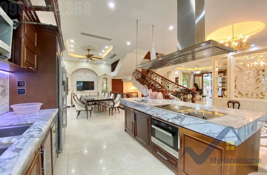 Xem ảnh 23: Ảnh 23: Biệt thự đơn lập Vinhomes Riverside cho thuê sân vườn rộng