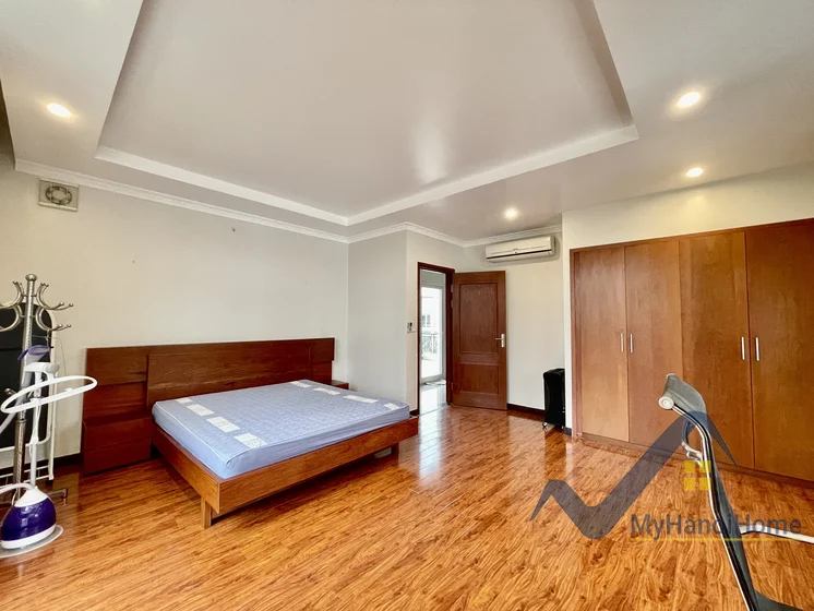 Xem ảnh 7: Ảnh 7: Biệt thự đơn lập Vinhomes Riverside cho thuê trang bị đủ đồ