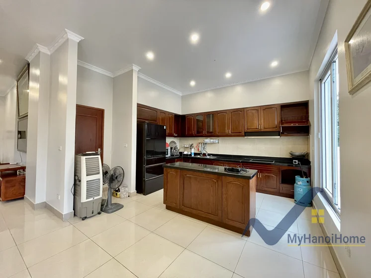 Xem ảnh 11: Ảnh 11: Biệt thự đơn lập Vinhomes Riverside cho thuê trang bị đủ đồ