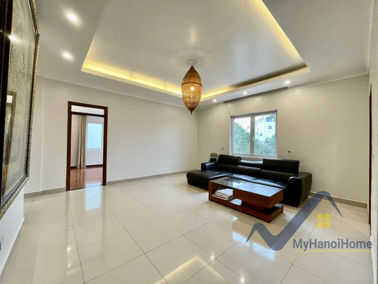 Xem ảnh 12: Ảnh 12: Biệt thự đơn lập Vinhomes Riverside cho thuê trang bị đủ đồ
