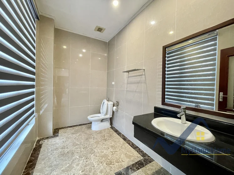Xem ảnh 14: Ảnh 14: Biệt thự đơn lập Vinhomes Riverside cho thuê trang bị đủ đồ