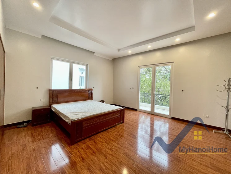 Xem ảnh 16: Ảnh 16: Biệt thự đơn lập Vinhomes Riverside cho thuê trang bị đủ đồ