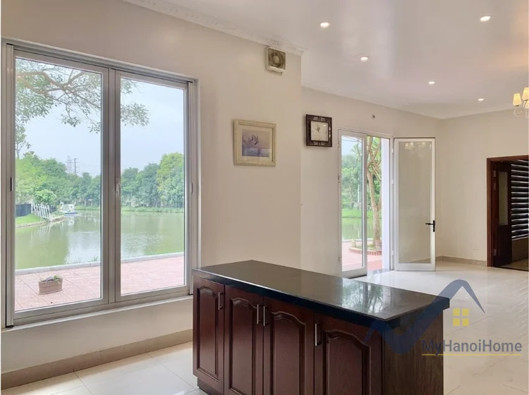 Xem ảnh 19: Ảnh 19: Biệt thự đơn lập Vinhomes Riverside cho thuê trang bị đủ đồ