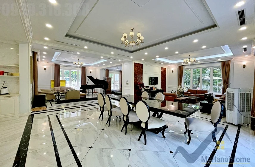 Xem ảnh 4: Ảnh 4: Biệt thự đơn lập Vinhomes Riverside full nội thất cho thuê, bể bơi