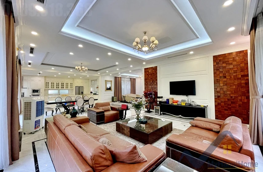 Xem ảnh 6: Ảnh 6: Biệt thự đơn lập Vinhomes Riverside full nội thất cho thuê, bể bơi