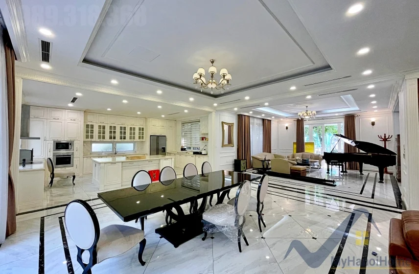 Xem ảnh 7: Ảnh 7: Biệt thự đơn lập Vinhomes Riverside full nội thất cho thuê, bể bơi