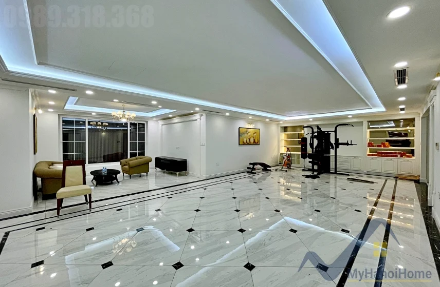 Xem ảnh 9: Ảnh 9: Biệt thự đơn lập Vinhomes Riverside full nội thất cho thuê, bể bơi