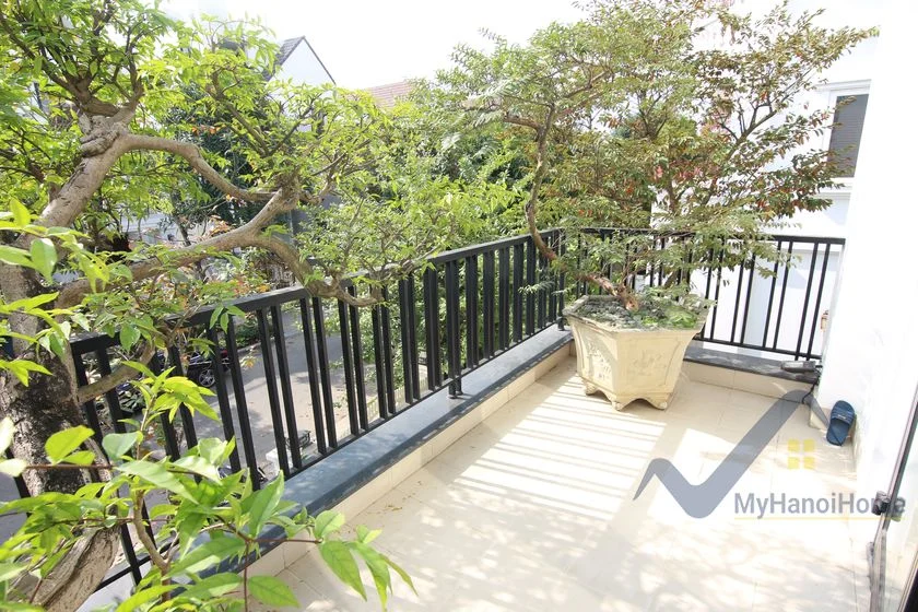 Xem ảnh 5: Ảnh 5: Biệt thự đơn lập Vinhomes Riverside gần Vincom Plaza cho thuê, đủ đồ