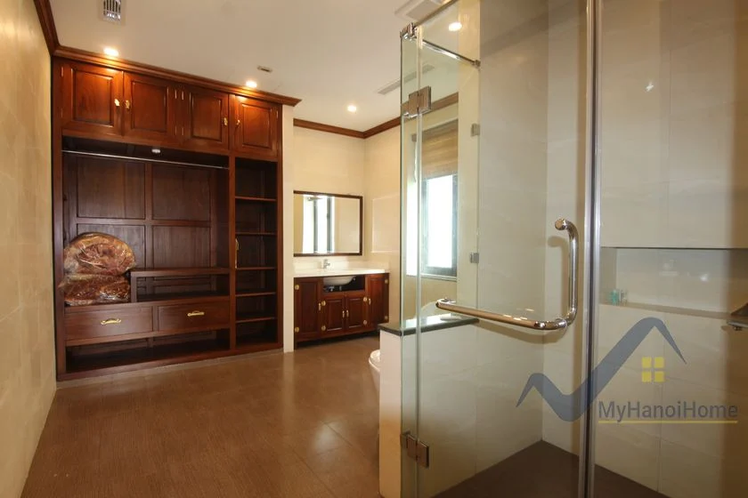 Xem ảnh 6: Ảnh 6: Biệt thự đơn lập Vinhomes Riverside gần Vincom Plaza cho thuê, đủ đồ