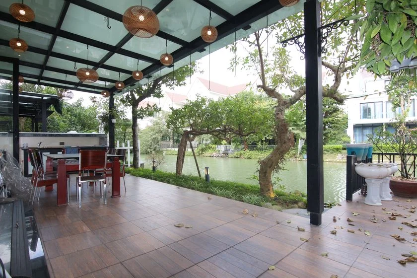 Xem ảnh 14: Ảnh 14: Biệt thự đơn lập Vinhomes Riverside gần Vincom Plaza cho thuê, đủ đồ