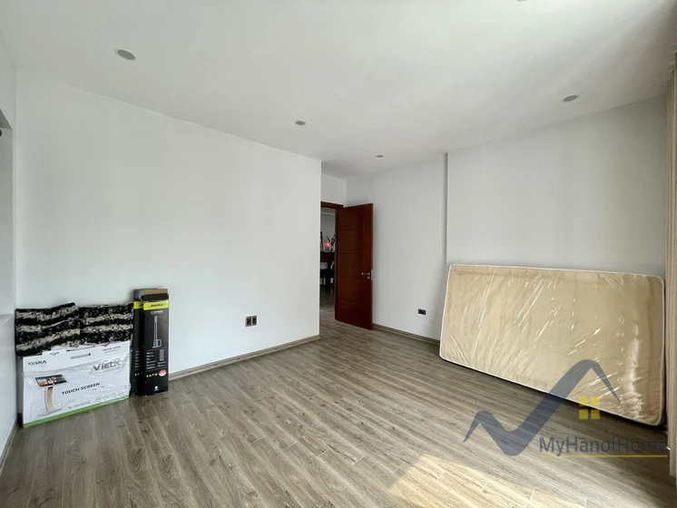 Xem ảnh 11: Ảnh 11: Biệt thự full đồ Vinhome Riverside 4 phòng ngủ có bể bơi cho thuê